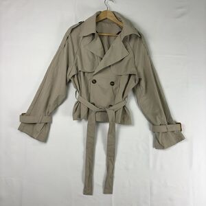 WILA Cropped trench coat jacket tan khaki minimalist modern classic